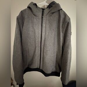 NEW + with TAGS Men’s Tommy Hilfiger Full-Zip jacket - Wind and water resistant